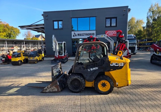 jcb